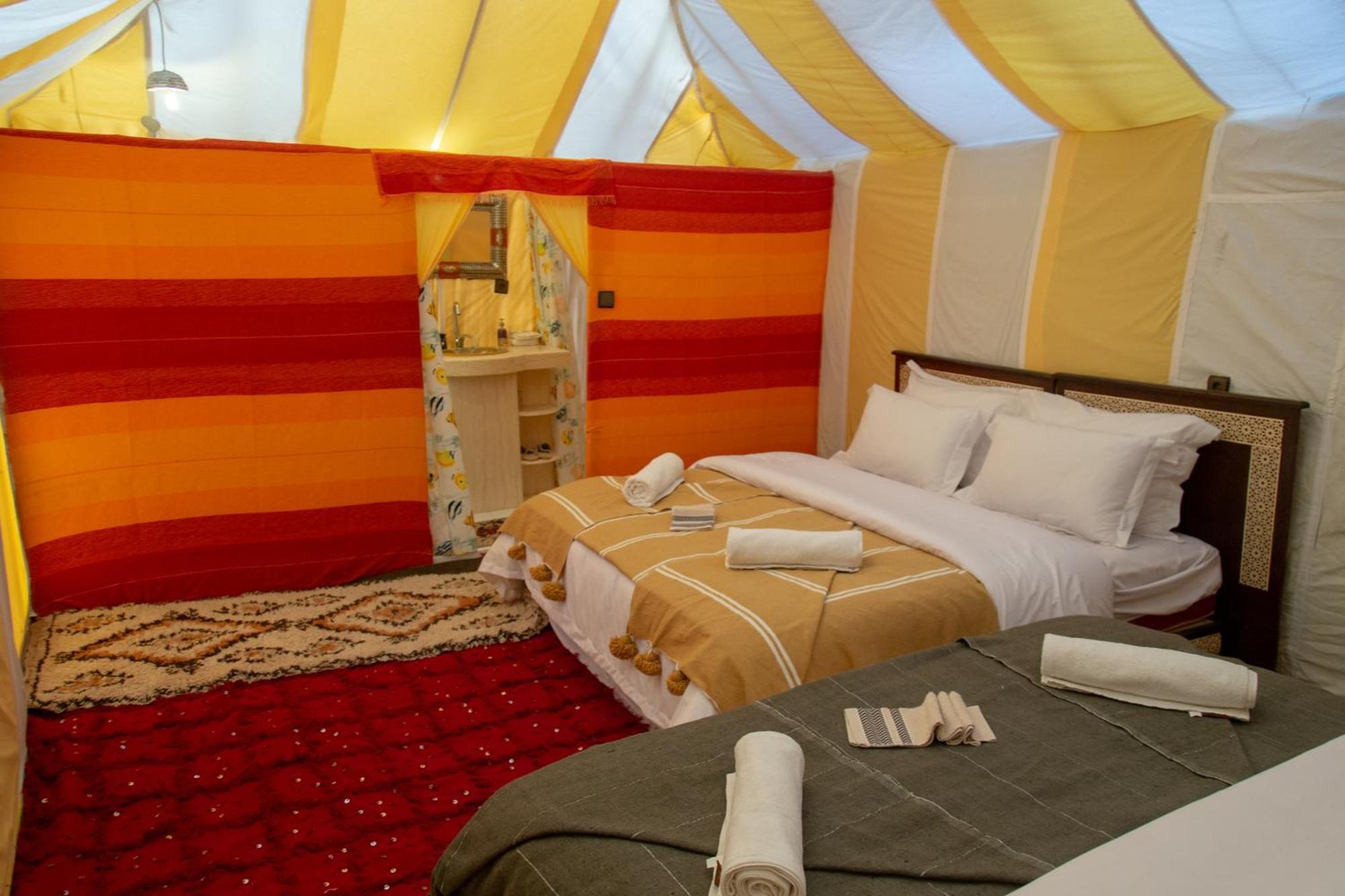 Erg Chebbi Khamlia Desert Camp 梅尔祖卡 外观 照片